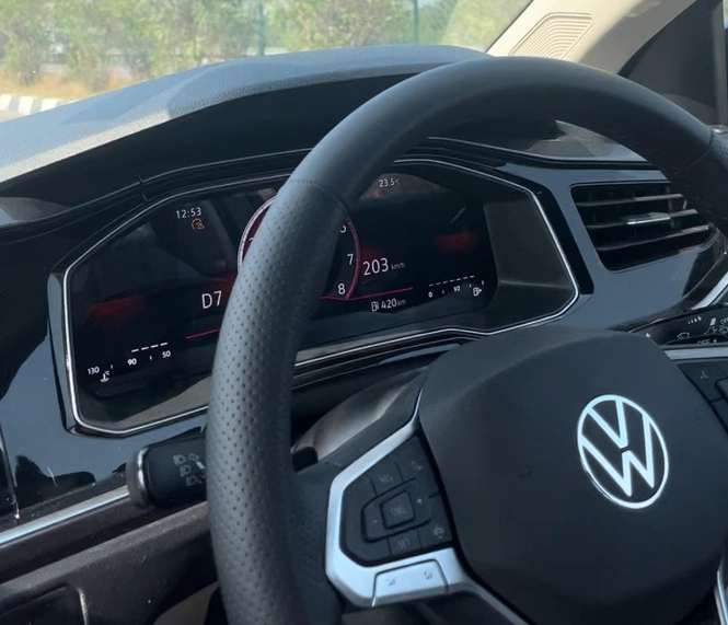 Virtus GT Plus steering