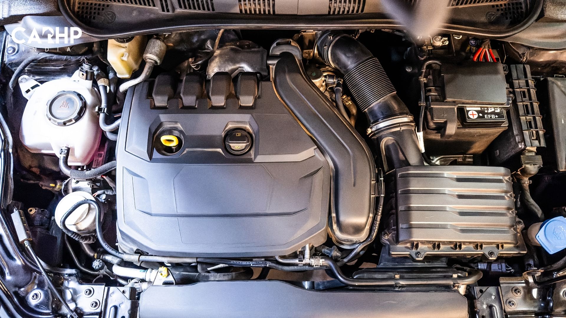 Volkswagen Virtus GT 1.5 TSI Evo Engine Bay, Engine Oil Change