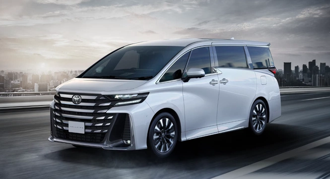 Toyota Vellfire Photograph In White